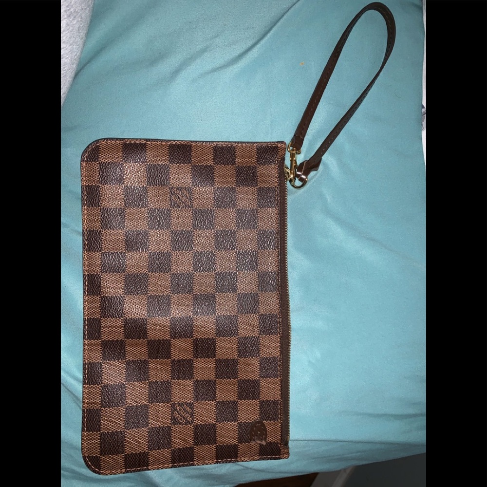 Louis Vuitton Damier Ebene with strap MM/GM.